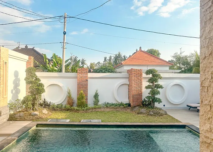 Jero Delod * Tanah Lot